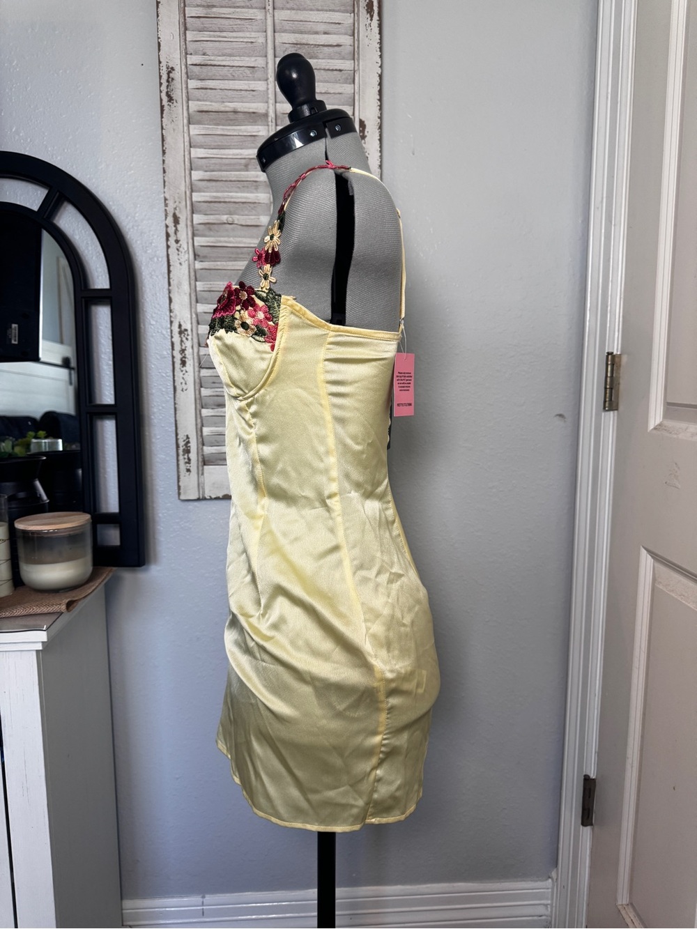 PrettyLittleThing Pale Yellow Satin Slip Dress - Picture 3 of 8